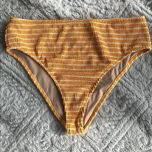 SHADE & SHORE Yellow White Striped crinkle highwaisted Bikini cheeky Bottom M